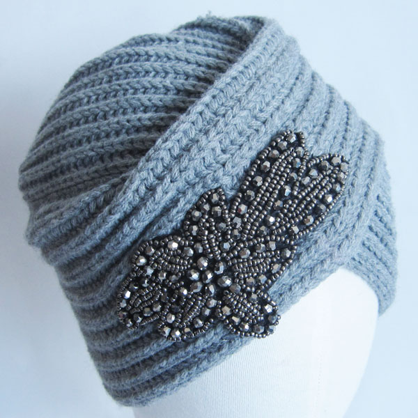 acrylic hat with beads