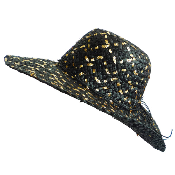 with sequines yarn hat