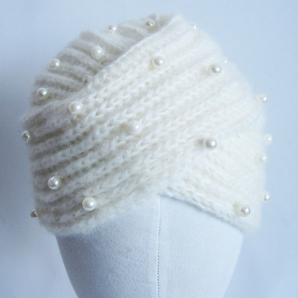 acrylic hat with pearls