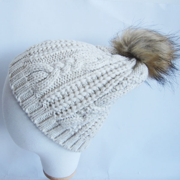 acrylic cable hat with fake fur pompom