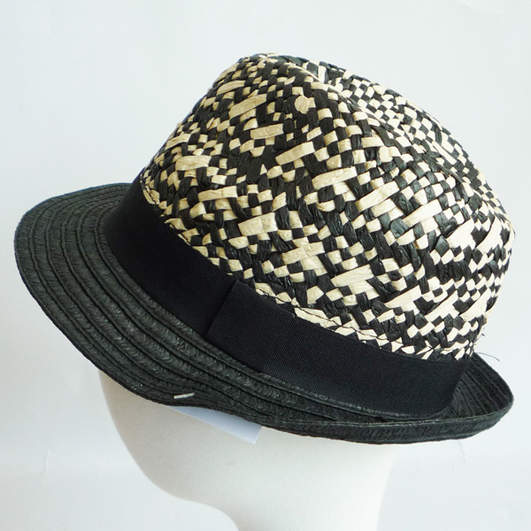 black/natural hat