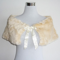 fake fur collar