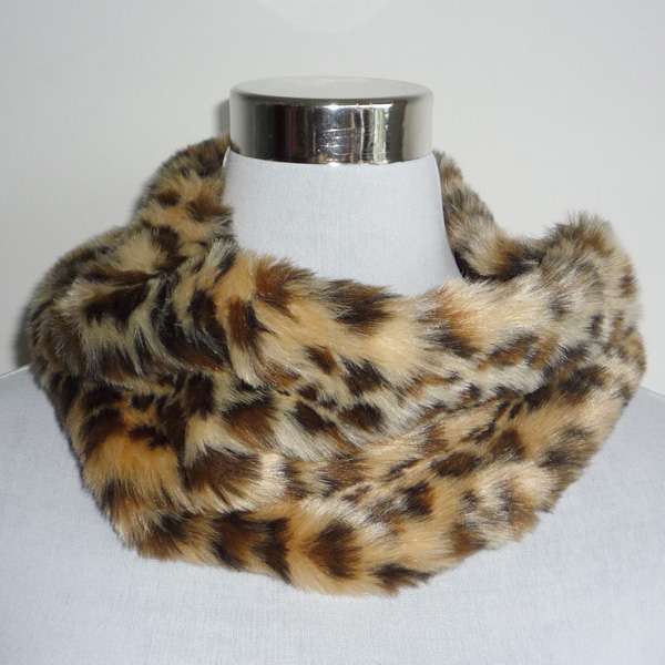 leopard snood