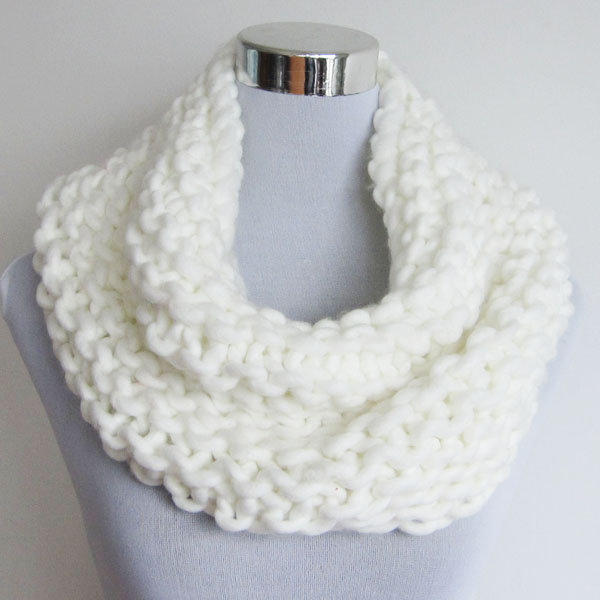 chunky acrylic snood