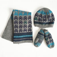 boys scarf/hat/mitten set