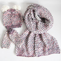 chunky acrylic scarf,hat and glove set