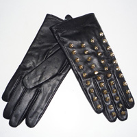 studs glove