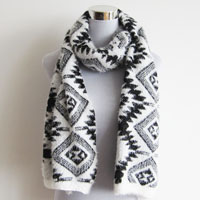 feather yarn jacquard scarf