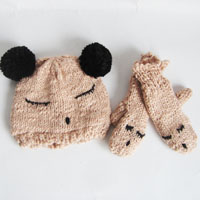 big-belly yarns animal hat and mitten set