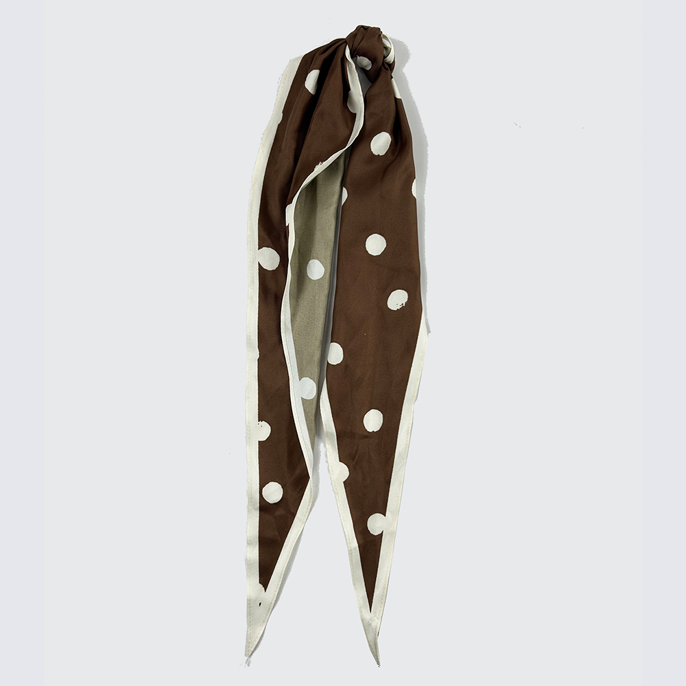 neckerchief with dots pattern